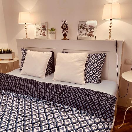 Caroline Residence Алба Юлия Екстериор снимка