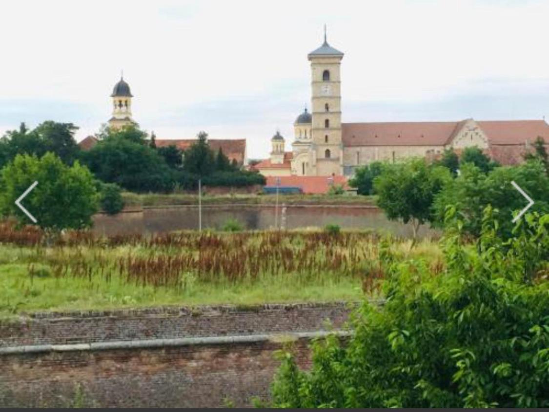 Caroline Residence Алба Юлия Екстериор снимка