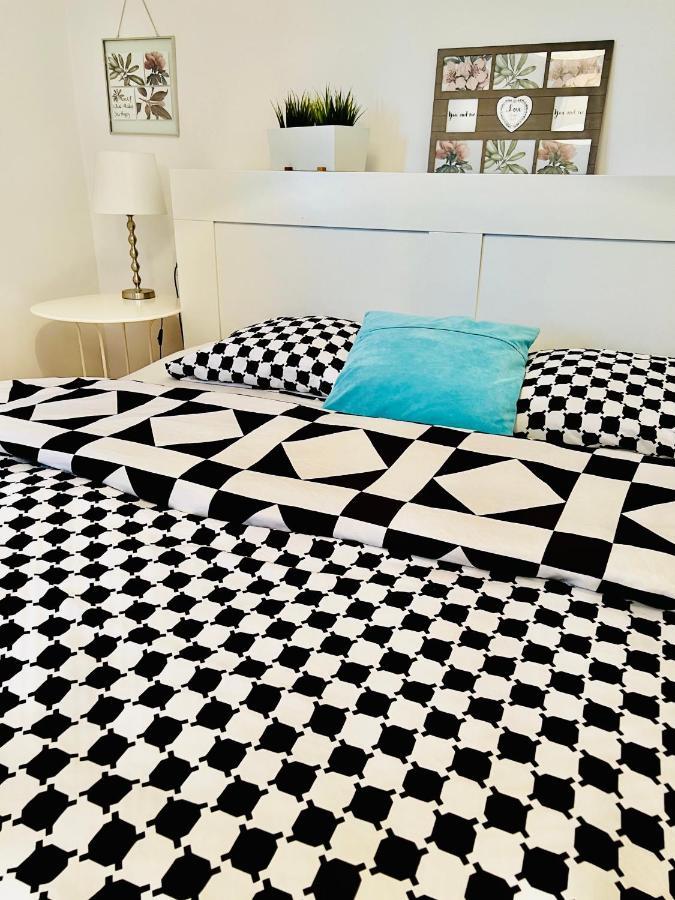 Caroline Residence Алба Юлия Екстериор снимка